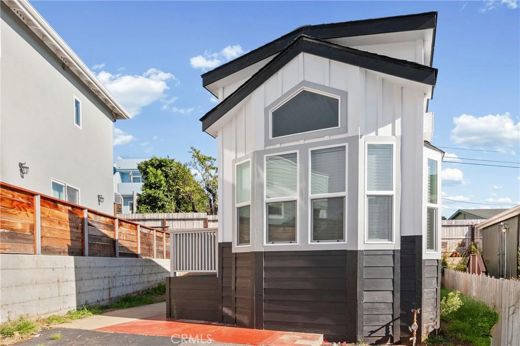 MLS #PI25272069 image #0