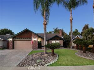 2824 W Hemlock Court Visalia CA 93277 | MLS #PI26224180 45 MLS #PI26224180 image #0