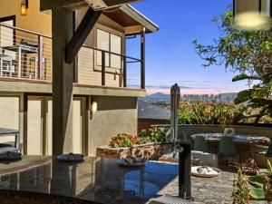 MLS #PTP2504375 image #0