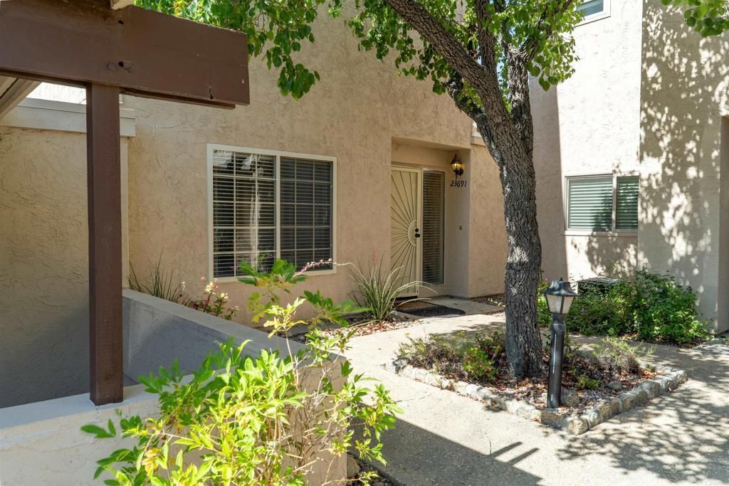 MLS #PTP2505180 image #0