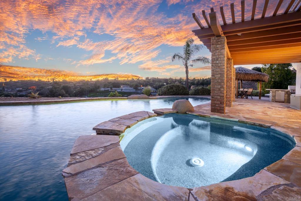 MLS #PTP2505299 img 0