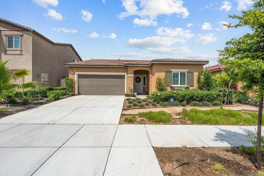 MLS #PTP2505691 image #0