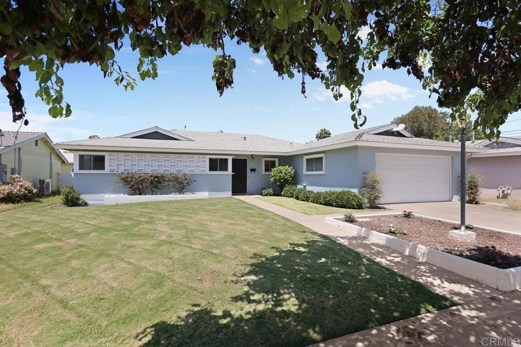 MLS #PTP2505819 img 0