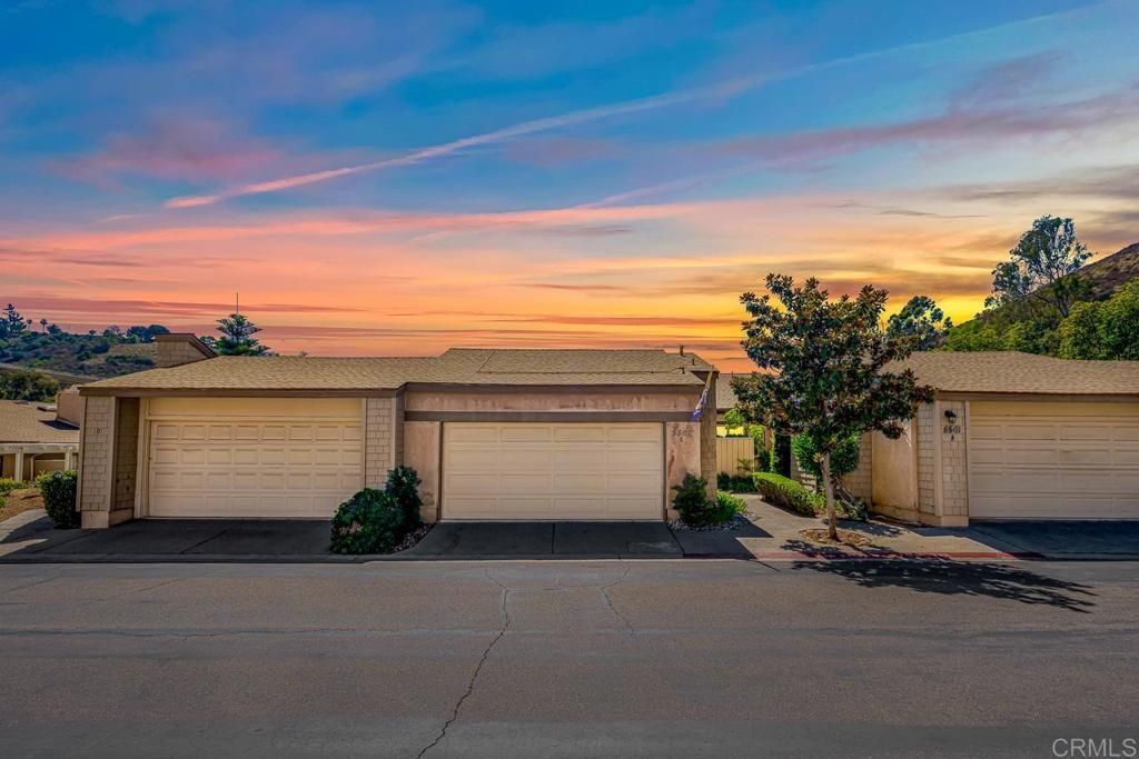 MLS #PTP2505928 img 0