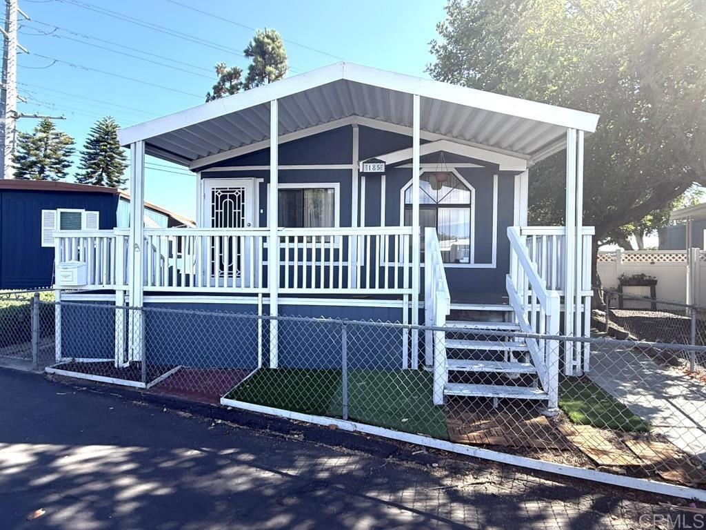 MLS #PTP2505931 image #0