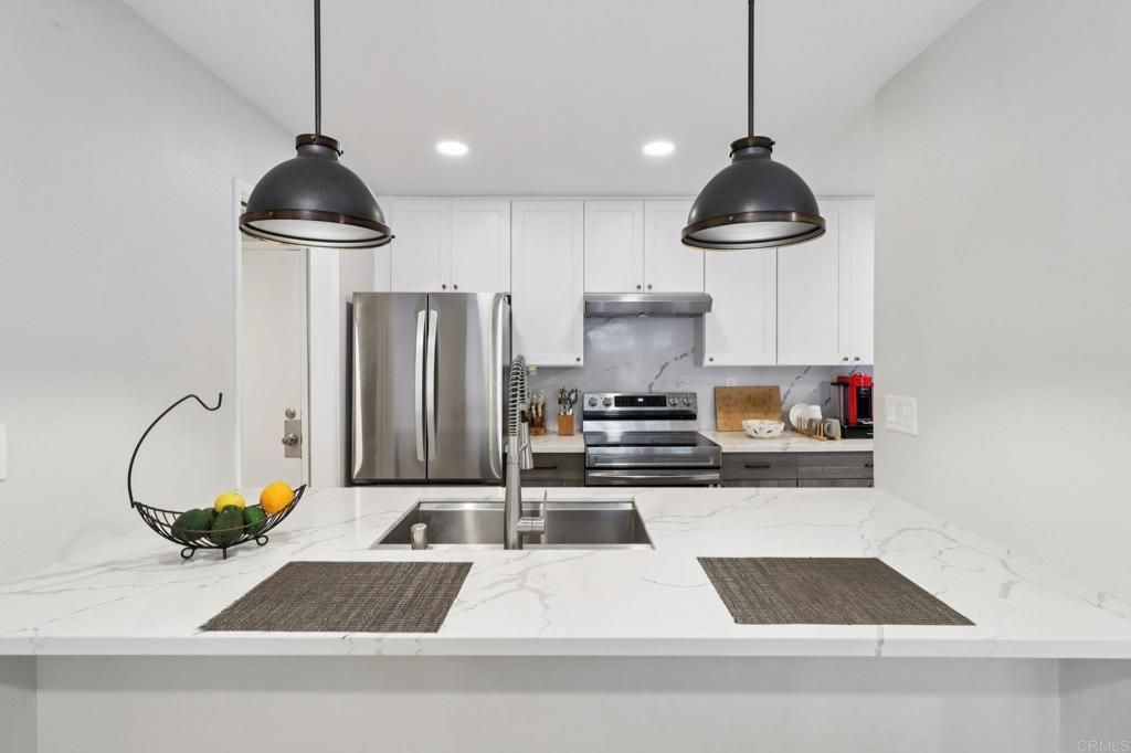 MLS #PTP2506199 image #0