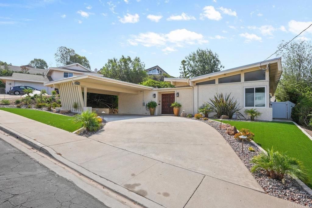 MLS #PTP2506211 img 0