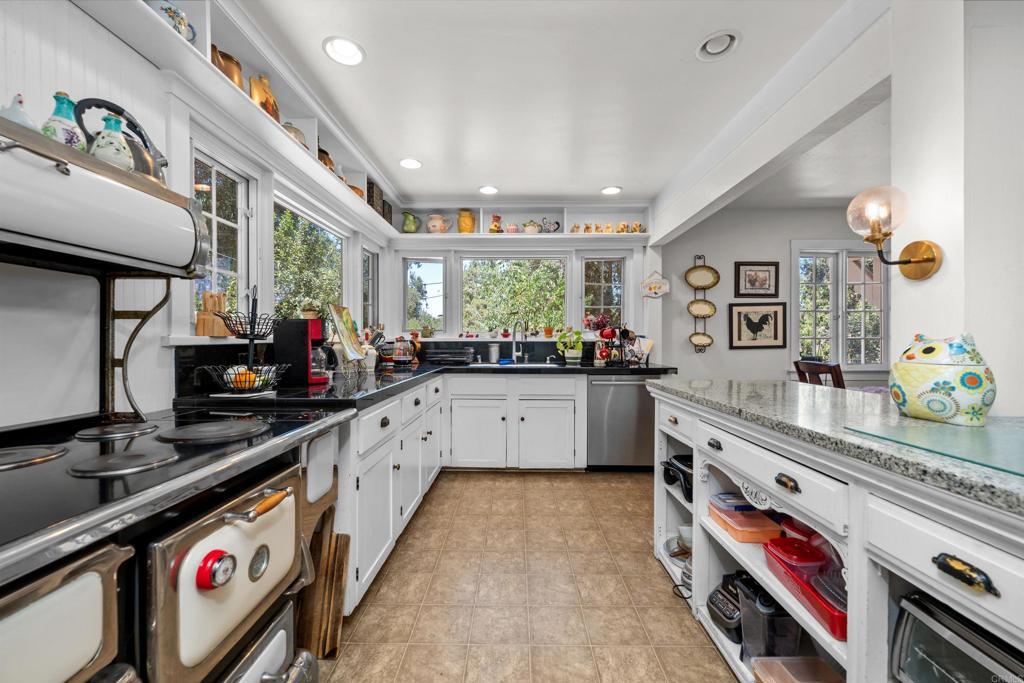 MLS #PTP2506278 image #0