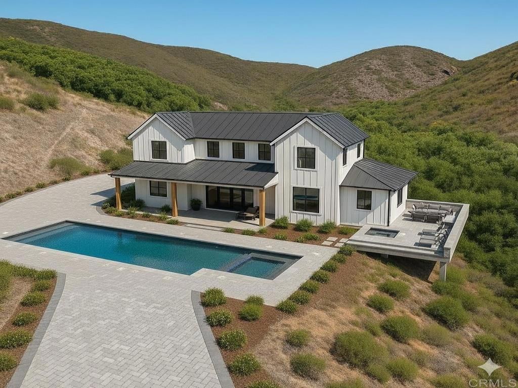 MLS #PTP2506290 image #0