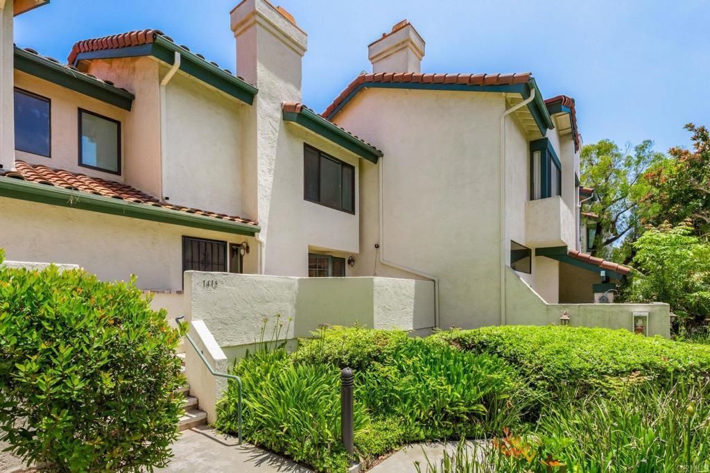 MLS #PTP2506976 image #0