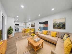 MLS #PTP2507190 image #0