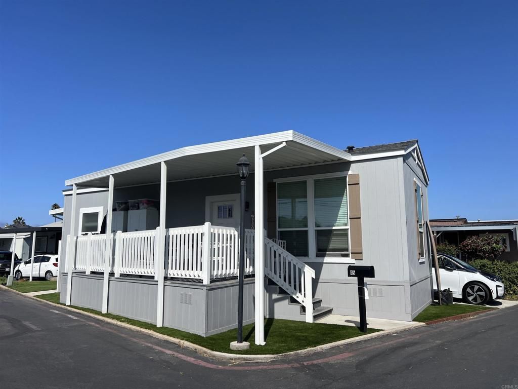 MLS #PTP2507460 image #0