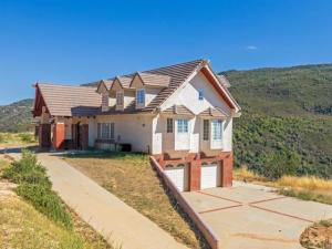 MLS #PTP2507470 image #0