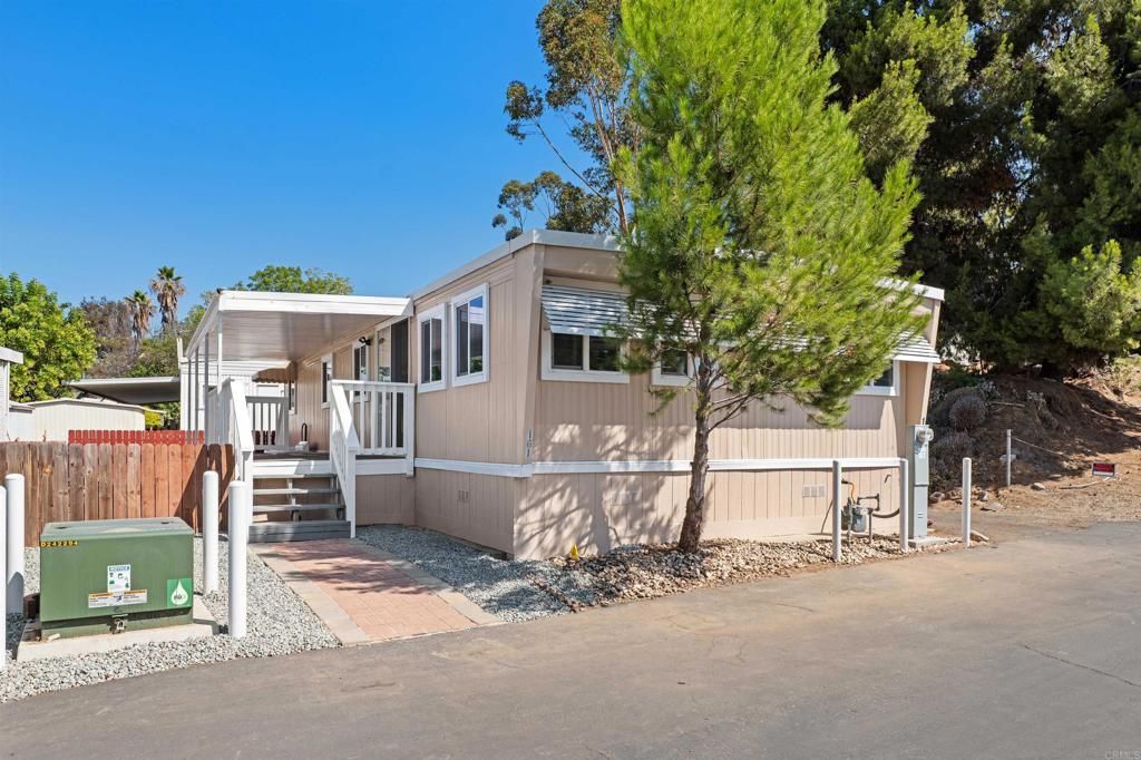 MLS #PTP2507484 image #0