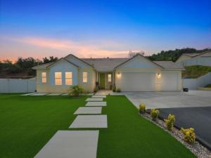 MLS #PTP2507802 image #0