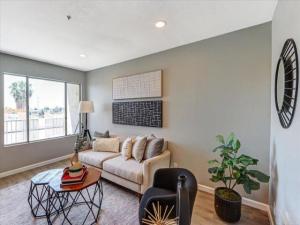 MLS #PTP2507828 image #0