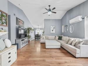 MLS #PTP2507880 image #0