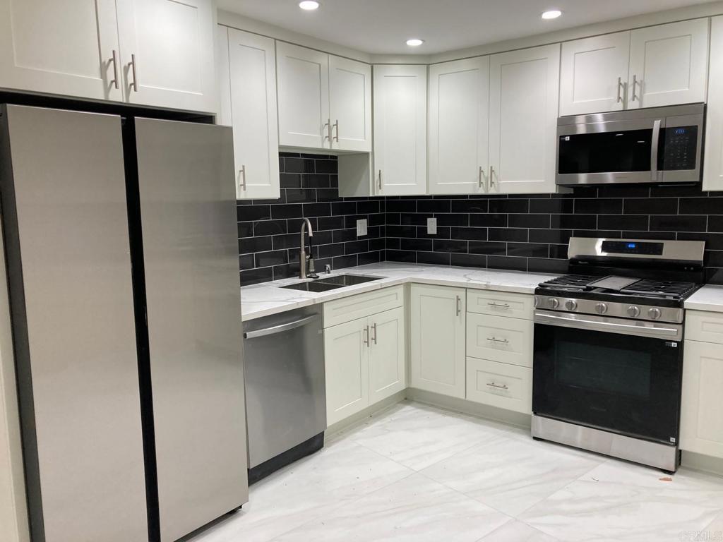 MLS #PTP2507888 image #0