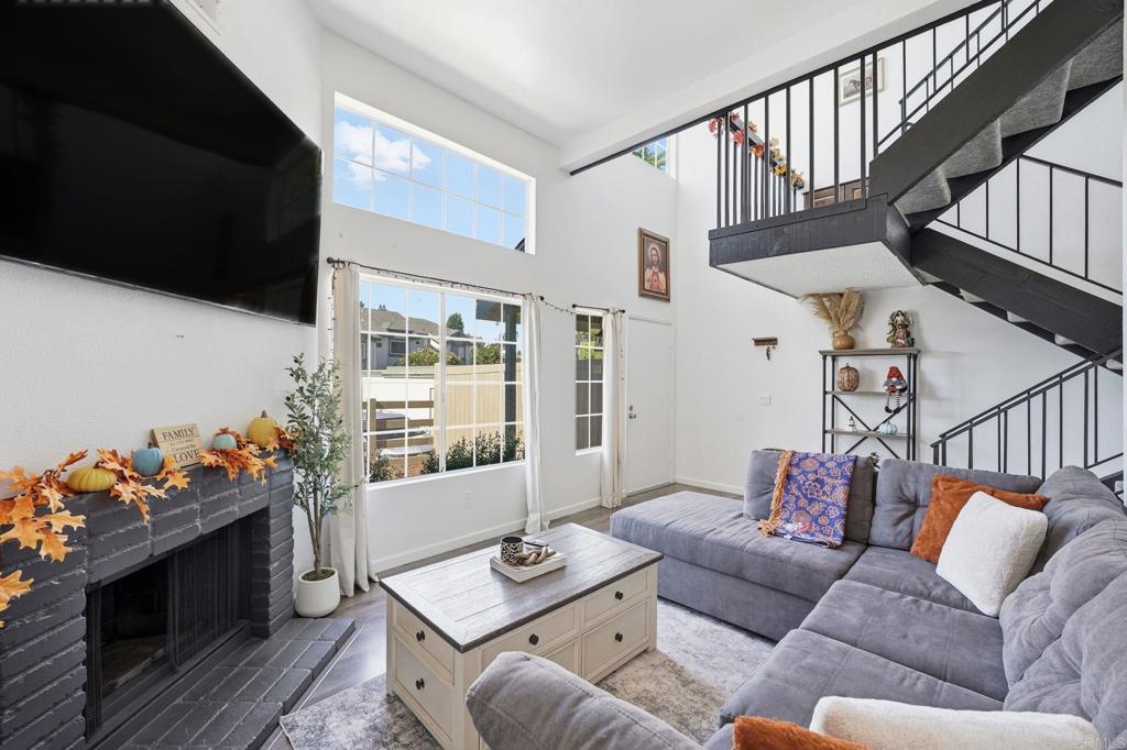 MLS #PTP2508027 image #0