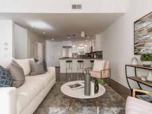 MLS #PTP2508227 image #0