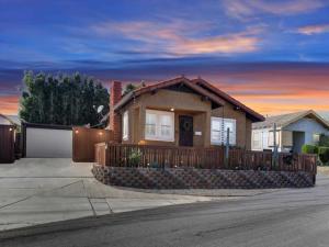 MLS #PTP2508228 image #0