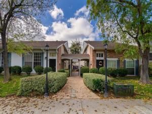 MLS #PTP2508270 image #0