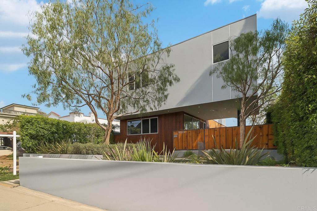 MLS #PTP2502108 image #0