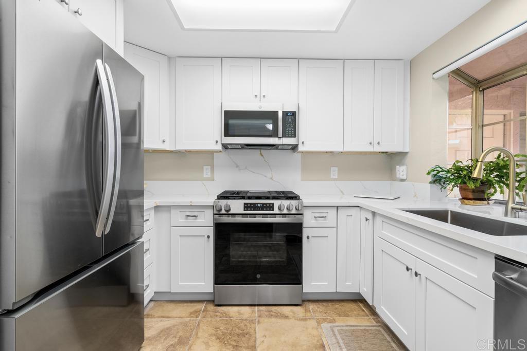 MLS #PTP2508533 image #0