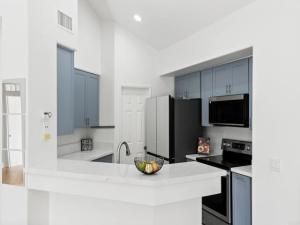 MLS #PTP2508652 image #0