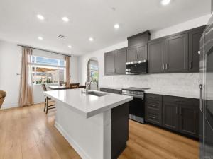 MLS #PTP2508655 image #0