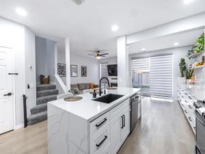 MLS #PTP2508700 image #0