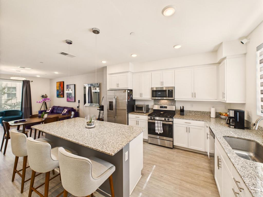 MLS #PTP2508982 image #0