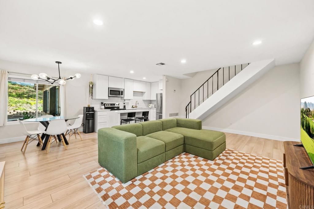 MLS #PTP2509144 image #0