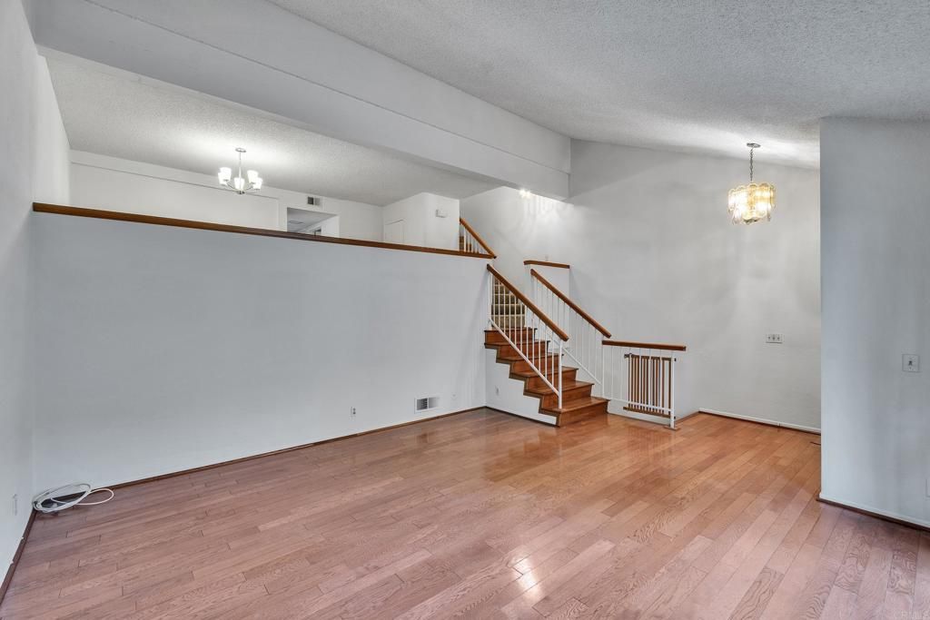 MLS #PTP2509275 image #0