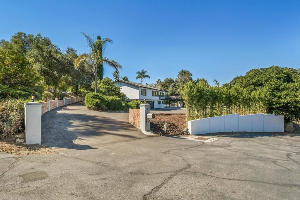 MLS #PTP2600077 image #0