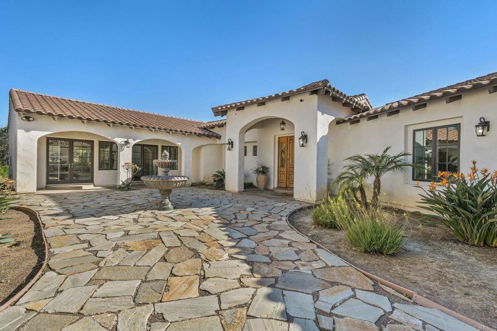 MLS #PTP2602233 image #0