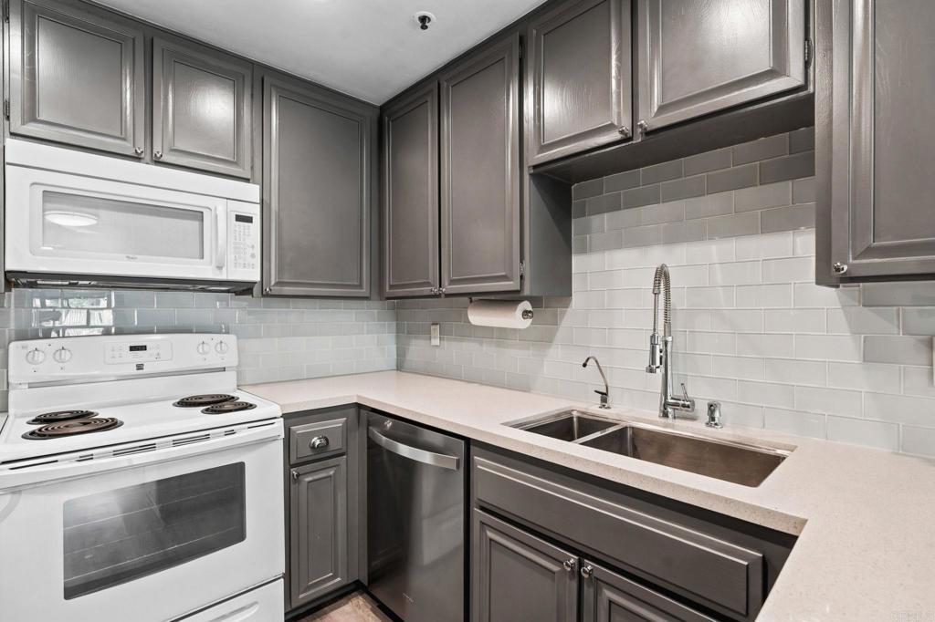 MLS #PTP2604706 image #0