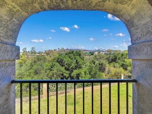 MLS #PTP2605682 image #0
