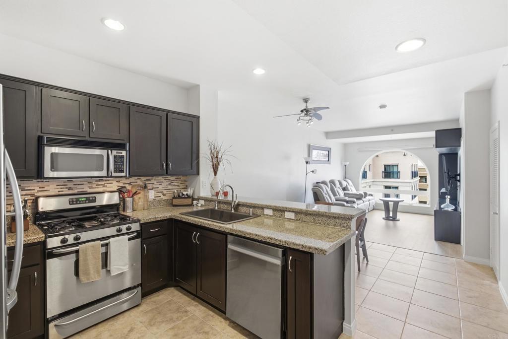 450 J ST #7061 San Diego CA 92101 | MLS #PTP2605983 45 MLS #PTP2605983 image #0