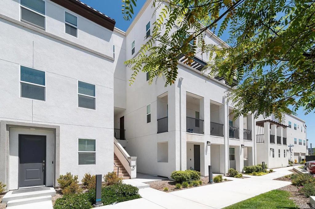 2015 Mindoro LN #4 Chula Vista CA 91915 | MLS #PTP2607479 45 MLS #PTP2607479 image #0