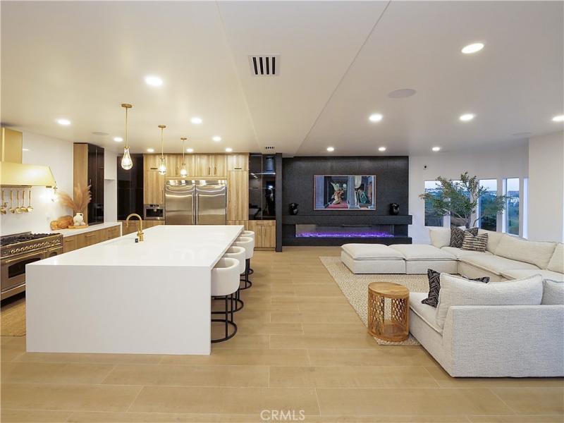 MLS #PV25030583 img 0