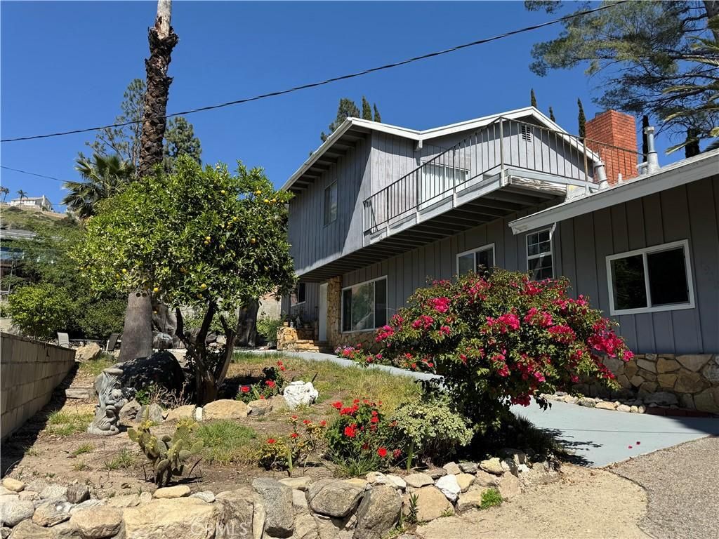 4922 Lowell AvenueGlendale img 0