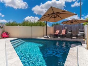 MLS #PV25137387 image #0