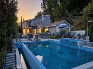 MLS #PV25179213 image #0