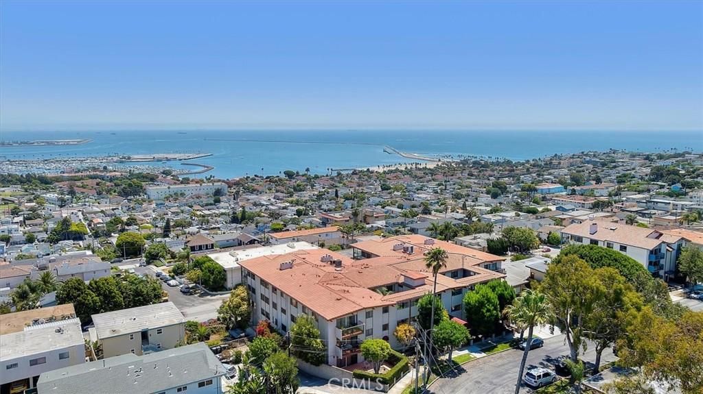 MLS #PV25182032 img 0