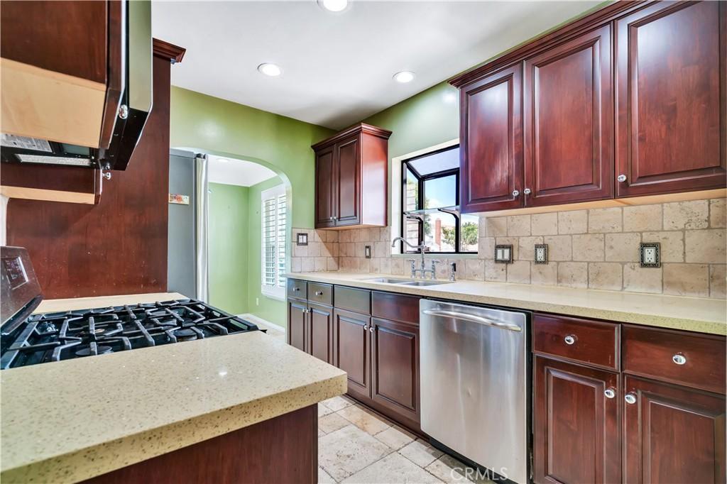 MLS #PV25183083 image #0