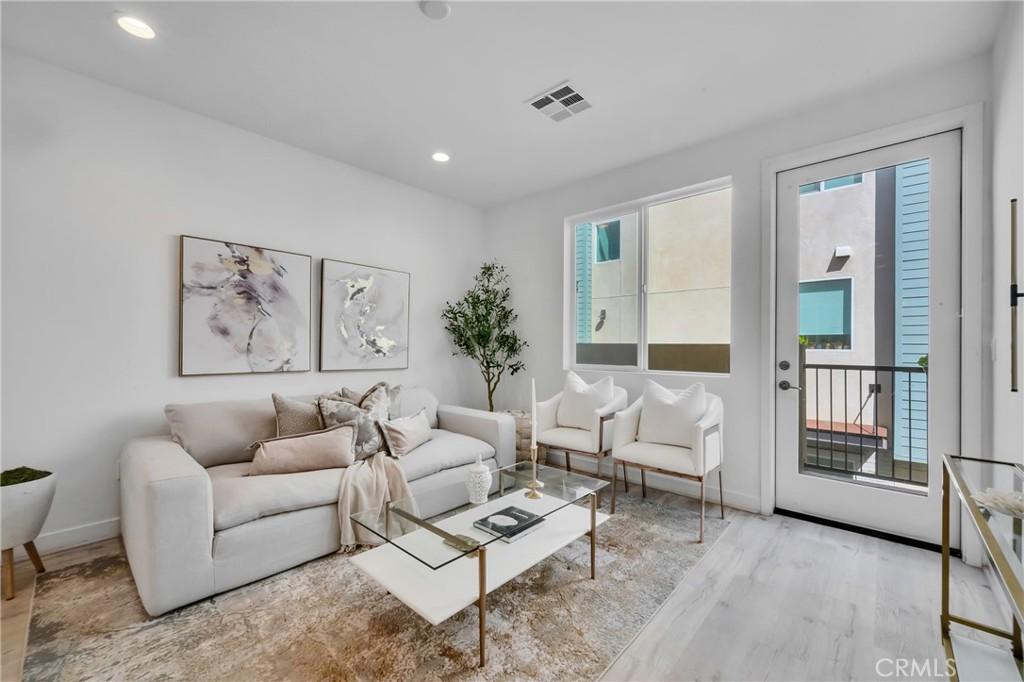 MLS #PV25198698 image #0