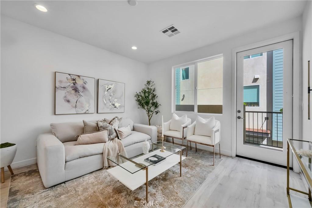 MLS #PV25198698 image #0