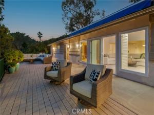 MLS #PV25221617 image #0