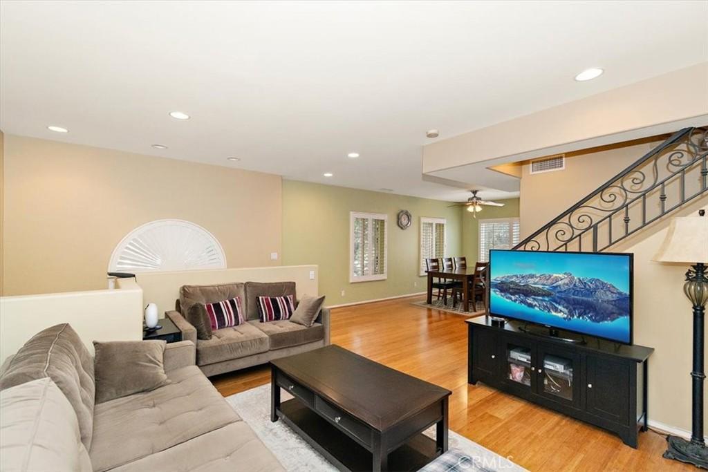 MLS #PV25252649 image #0